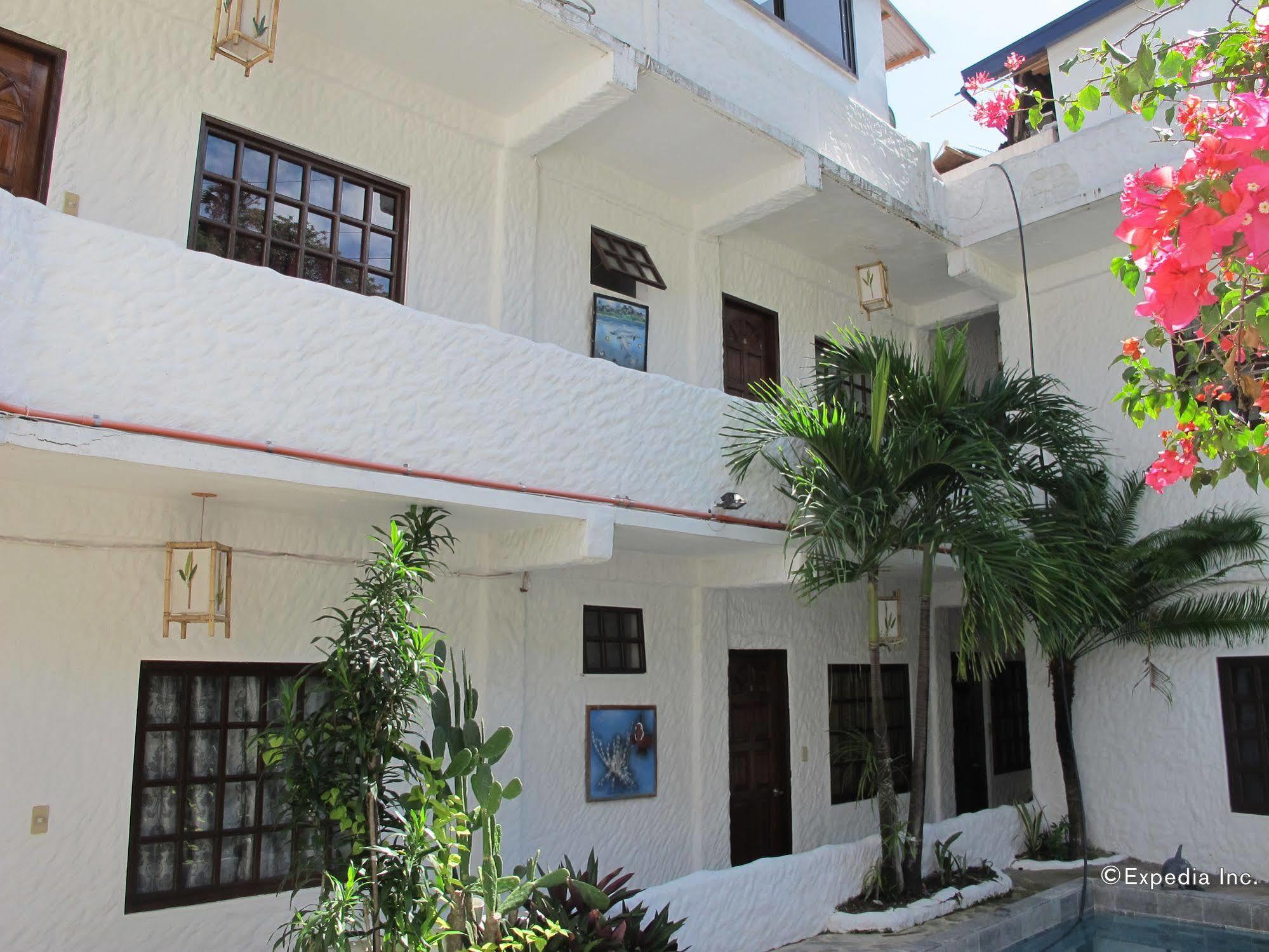 Scandi Divers Puerto Galera Exterior foto